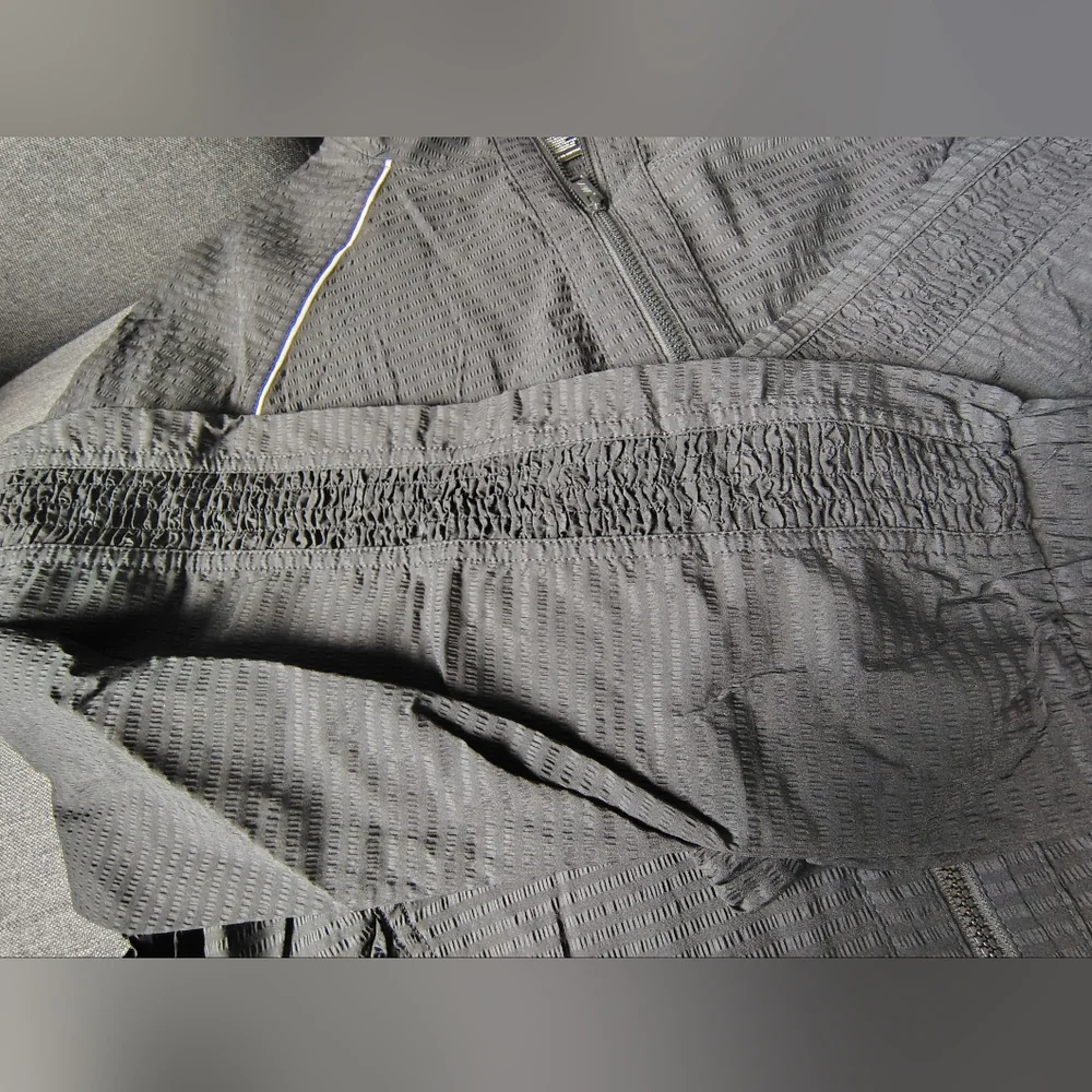 Avia Lightweight Zip Up Tennis Jacket - Picture 5 of 8